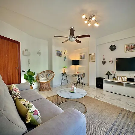Central 10 W Terrace By Homing * Μαρμπέλλα