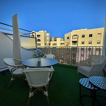 Central 10 W Terrace By Homing * Μαρμπέλλα