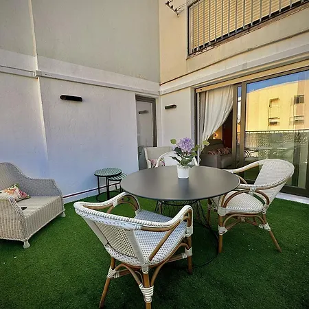 Διαμέρισμα Central 10 W Terrace By Homing